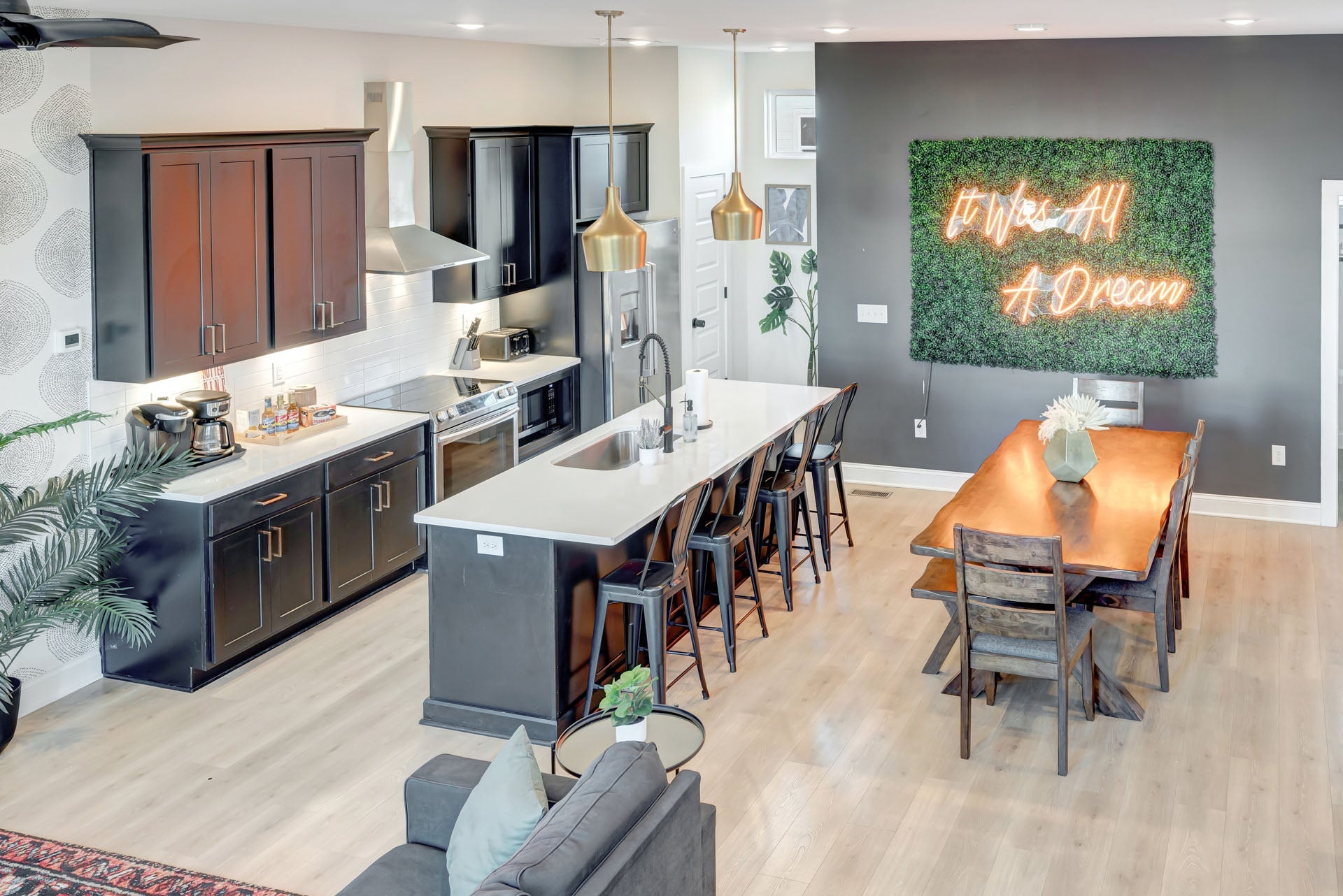 Complete Guide to Vacation Rental Pricing Strategy in 2026